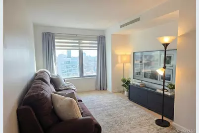 13835 39th Avenue #12F, Flushing, NY 11354 - Photo 6