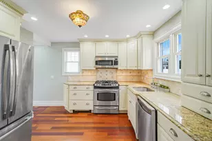 191 Smith Ave, Islip, NY 11751 - Photo 10