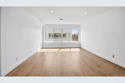 100 Cuttermill Road #4M, Great Neck, NY 11021 - Photo 10