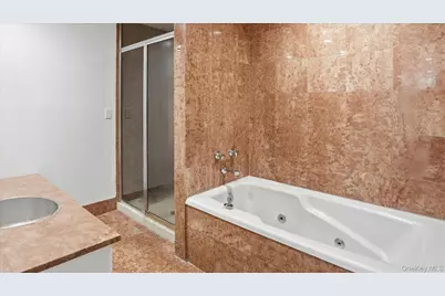 100 Cuttermill Road #4M, Great Neck, NY 11021 - Photo 16