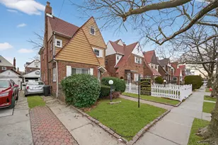 133-15 228th St, Springfield Gardens, NY 11413 - Photo 12