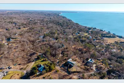 32 Old Canoe Place Road, Hampton Bays, NY 11946 - Photo 12