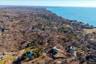 32 Old Canoe Place Rd, Hampton Bays, NY 11946 - Photo 12