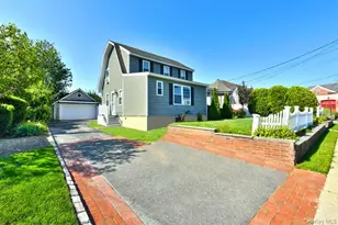 3 Berry Hill Ln, Bethpage, NY 11714 - Photo 38