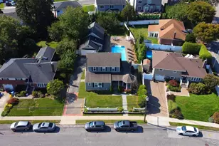 3 Berry Hill Ln, Bethpage, NY 11714 - Photo 40