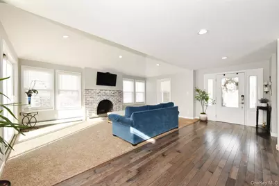 3 Berryhill Lane, Bethpage, NY 11714 - Photo 4