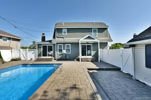 3 Berry Hill Ln, Bethpage, NY 11714 - Photo 32