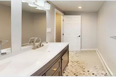 3 Berryhill Lane, Bethpage, NY 11714 - Photo 18