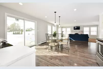 3 Berryhill Lane, Bethpage, NY 11714 - Photo 6