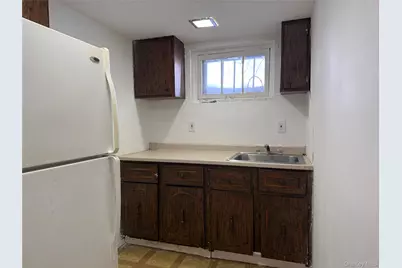 9 Hayrick Lane, Commack, NY 11725 - Photo 20