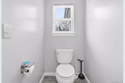 1010 Pine View, New Windsor, NY 12553 - Photo 12