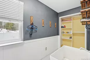 1010 Pine View, New Windsor, NY 12553 - Photo 32