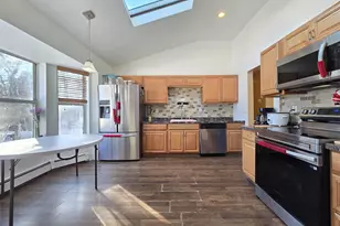 54 Beacon St, Shirley, NY 11967 - Photo 6