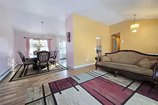 54 Beacon St, Shirley, NY 11967 - Photo 4