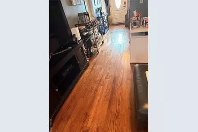 2712 Schleigel Boulevard, Amityville, NY 11701 - Photo 12