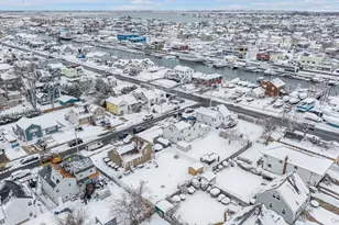 16 Layton St, Freeport, NY 11520 - Photo 20