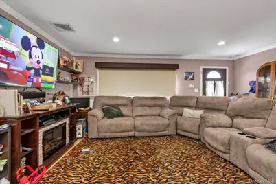 16 Layton Street, Freeport, NY 11520 - Photo 4