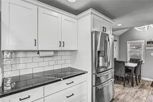 95 Sound Beach Blvd, Sound Beach, NY 11789 - Photo 14