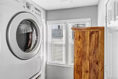 95 Sound Beach Boulevard, Sound Beach, NY 11789 - Photo 22