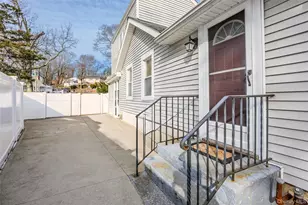 95 Sound Beach Blvd, Sound Beach, NY 11789 - Photo 8