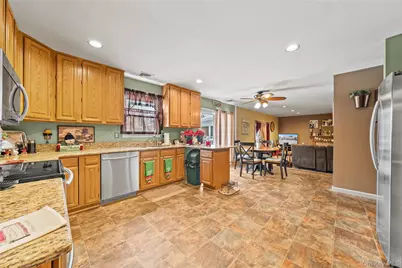 3 Crystal Brook Court, Islip, NY 11751 - Photo 12