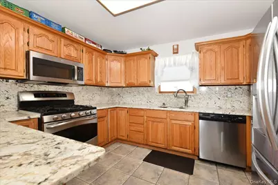 236 Thelma Avenue, Merrick, NY 11566 - Photo 2