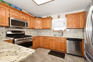 236 Thelma Ave, Merrick, NY 11566 - Photo 2