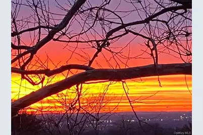 678 Sierra Vista Lane, Valley Cottage, NY 10989 - Photo 2