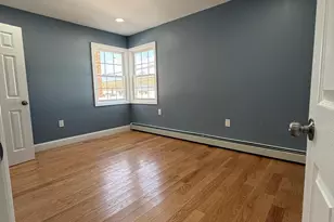 115-11 180th St, Jamaica, NY 11434 - Photo 8