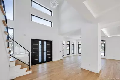 45 Ramble Lane, Levittown, NY 11756 - Photo 4