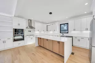 45 Ramble Ln, Levittown, NY 11756 - Photo 12