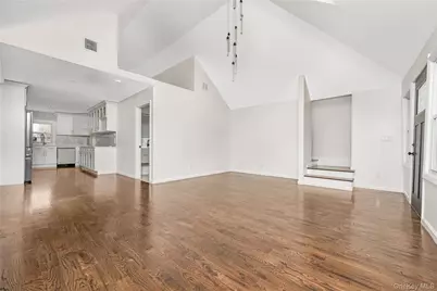 1043 Delaware Avenue, Island Park, NY 11558 - Photo 4