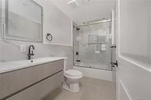 1043 Delaware Ave, Island Park, NY 11558 - Photo 8