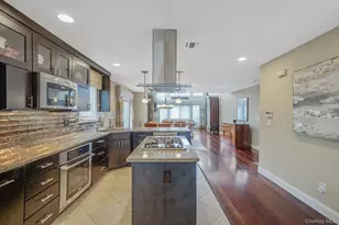 11 Theresa Ln, Port Jefferson, NY 11777 - Photo 14