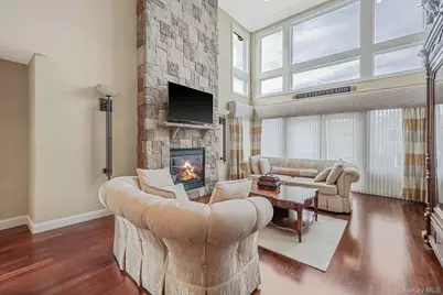 11 Theresa Lane, Port Jefferson, NY 11777 - Photo 6