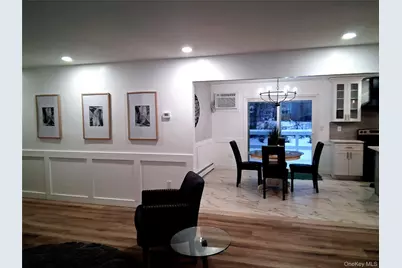 917 Sipp Avenue, Patchogue, NY 11772 - Photo 8