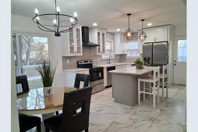 917 Sipp Avenue, Patchogue, NY 11772 - Photo 14