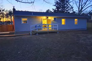 917 Sipp Ave, Patchogue, NY 11772 - Photo 4