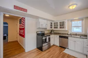 42 W Cedar St, Poughkeepsie, NY 12601 - Photo 8