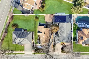 31 Cherry Ave, Bethpage, NY 11714 - Photo 4