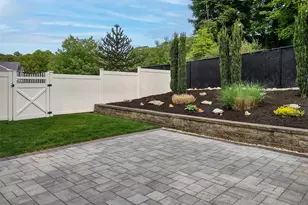 4 Macintosh Ln, Selden, NY 11784 - Photo 20