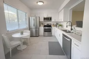 1006 Chelsea Cove S, Hopewell Junction, NY 12533 - Photo 6