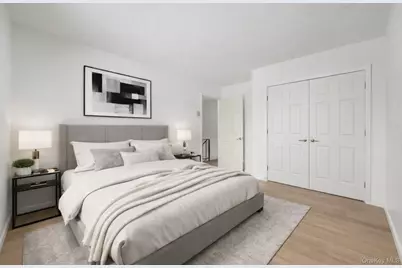 1006 Chelsea Cove S, Hopewell Junction, NY 12533 - Photo 4