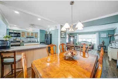 47 Grover Lane, East Northport, NY 11731 - Photo 8