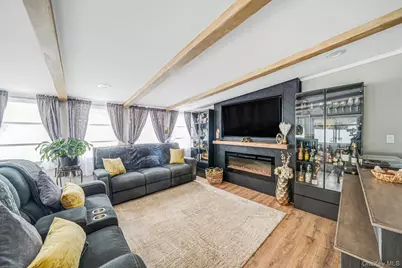 47 Grover Lane, East Northport, NY 11731 - Photo 16