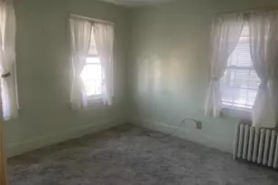 22 Eton St, Valley Stream, NY 11581 - Photo 14