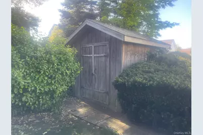 22 Eton Street, Valley Stream, NY 11581 - Photo 30