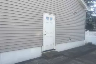 22 Eton St, Valley Stream, NY 11581 - Photo 6