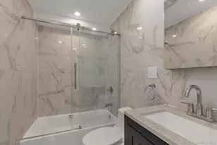 194-10 Nashville Blvd, Springfield Gardens, NY 11413 - Photo 12