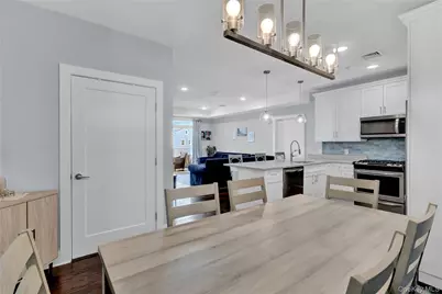 622 Marina Pointe Drive #622, East Rockaway, NY 11518 - Photo 8